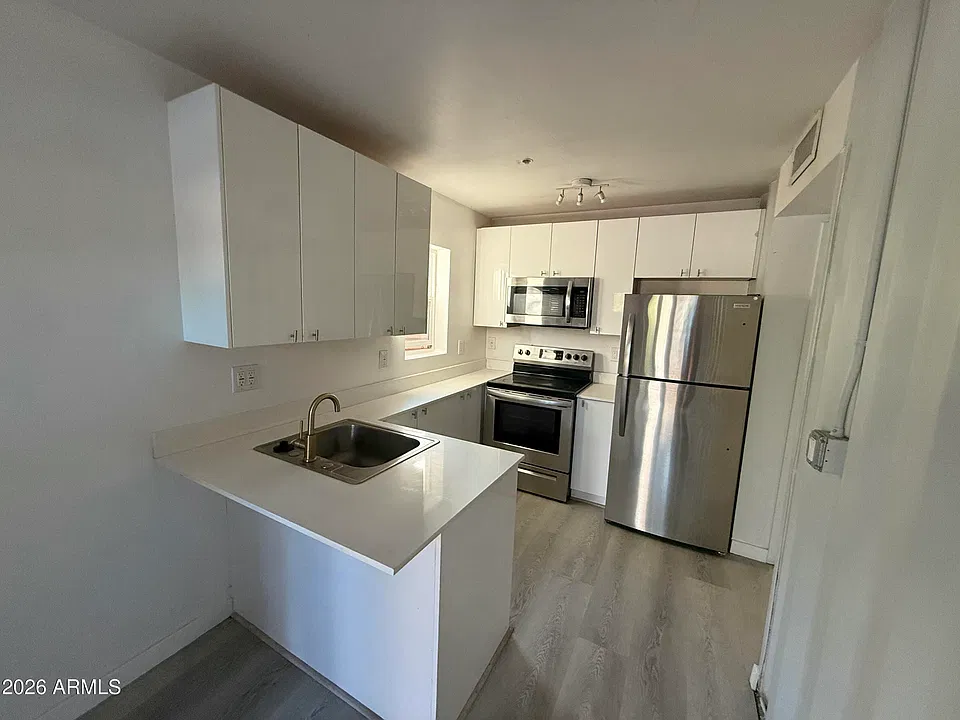 1533 W Pierce St #1