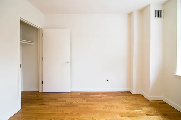 Rented by Nooklyn NYC LLC | media 2