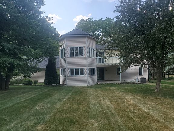 3rd image of 2918 Greenwood Acres Dr