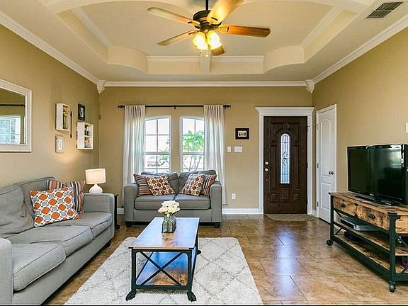 4th image of 2613 Date Palm Dr