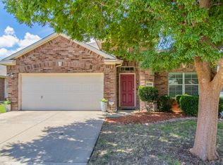 2790 Sun Rise Ln, Grand Prairie, TX 75052