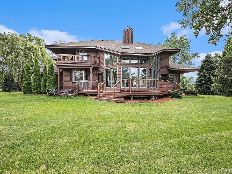 1st image of 613 Shrewsbury Dr