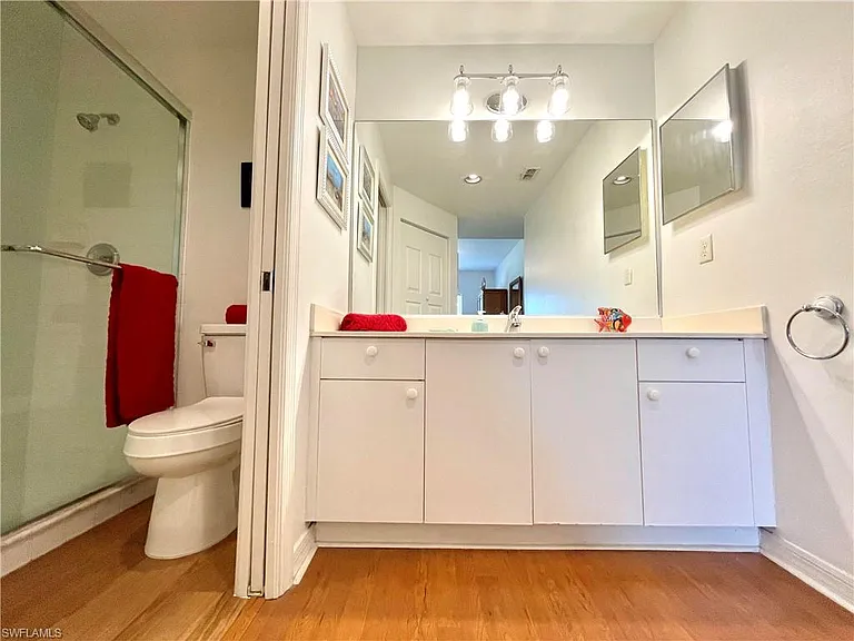 685 Windsor Sq #101 — Photo 21