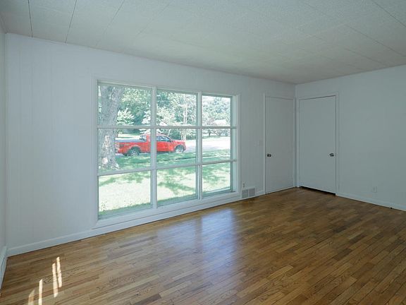 2519 Fulford-104