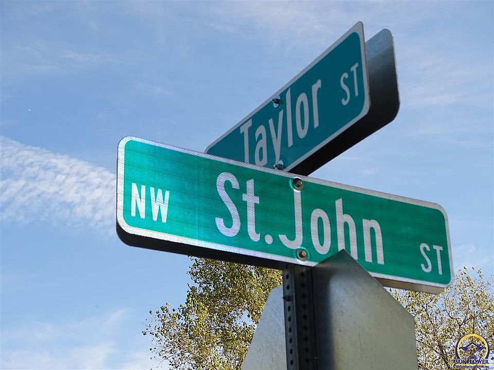 1st image of 800 NW Saint John St