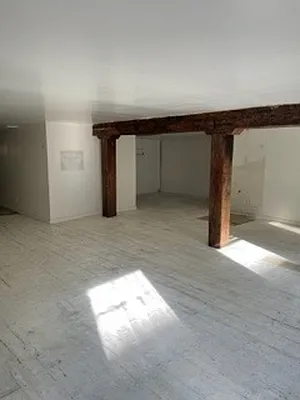 Rented by R New York | media 3