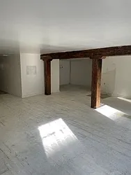 Rented by R New York