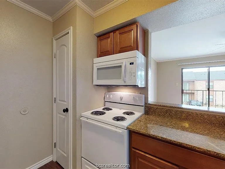 904 University Oaks Blvd #22 — Photo 4
