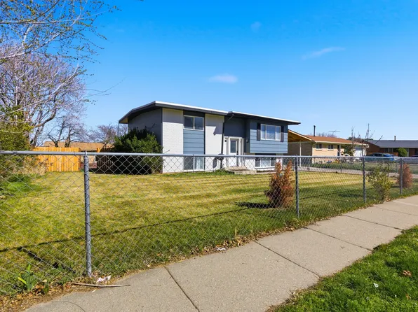 3856 W Moorgate Ave S, West Valley City, UT 84120