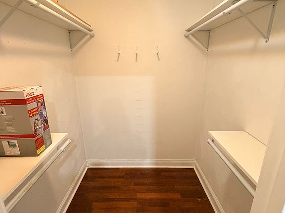 4th image of 5117 Clear Lake Cir