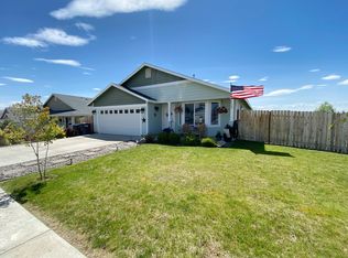 518 Saddle Mountain St, Moxee, WA 98936
