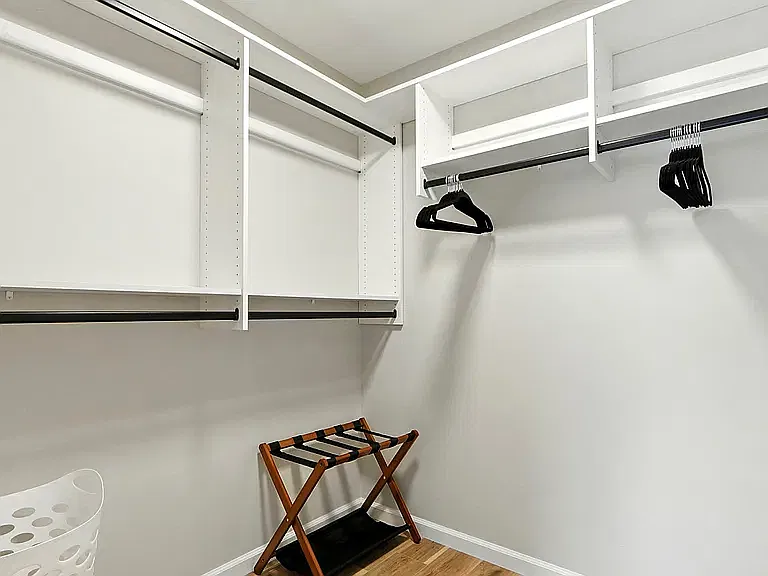 4 bed, 1878 sqft, $2,650 — Photo 3
