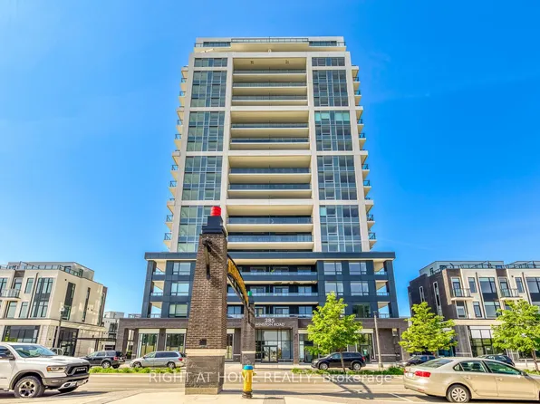 385 Winston Rd #1103, Grimsby, ON L3M 0J3