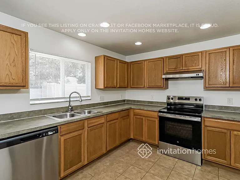 9313 Wellstone Dr — Photo 8