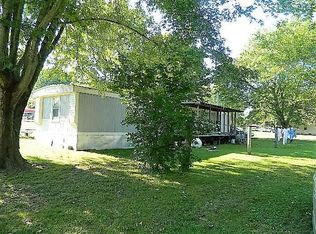 102 Melrose St #90 & 102, Mc Ewen, TN 37101