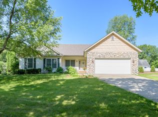 7255 Stoney Creek Dr, Augusta, MI 49012