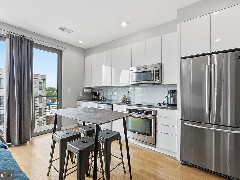 435 R St NW #404 — Photo 15