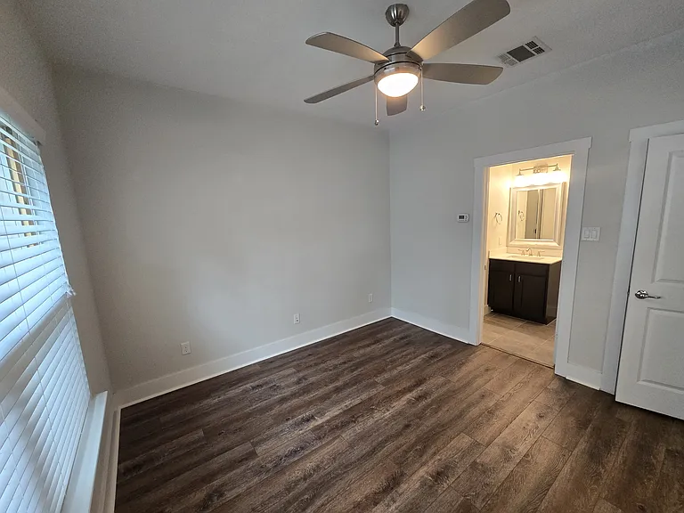 1303 Palm Springs Ln — Photo 12