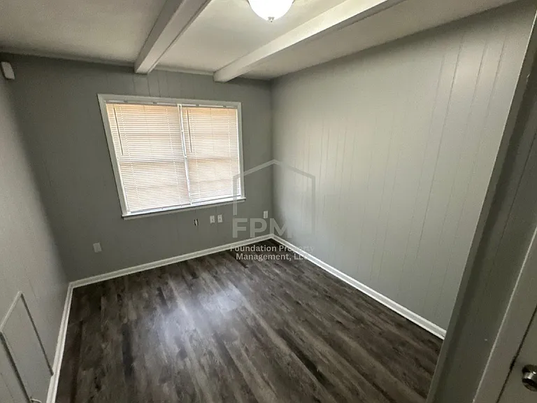4325 Merlcrest Cv — Photo 12