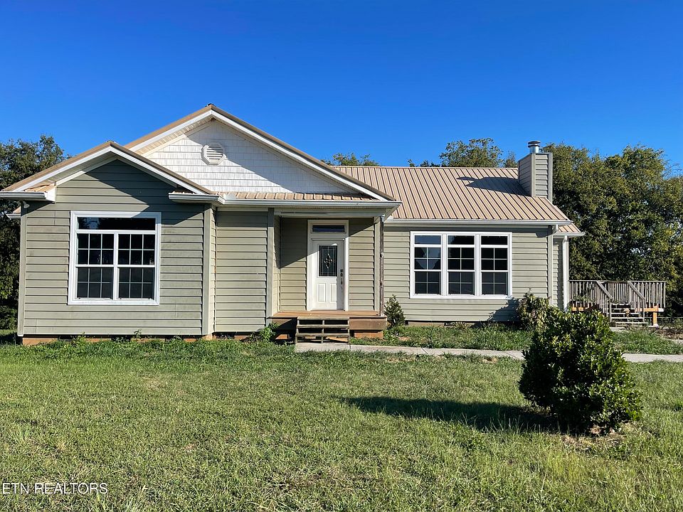 1st image of 143 Twelve Oaks Dr