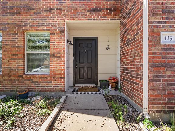 3rd image of 115 Palomino Ln
