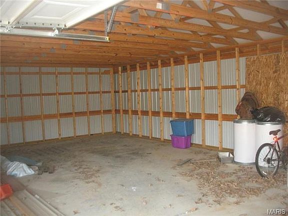 3rd image of 32 Blue Heron Ln