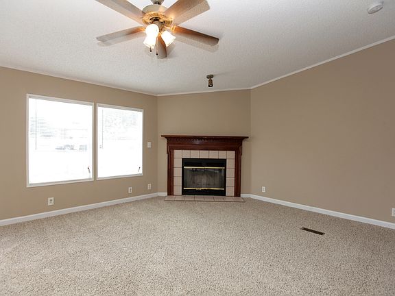 2nd image of 914 McClure Lane