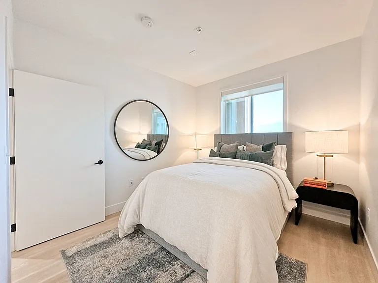 Begonia Place Luxury Apartments — Photo 89