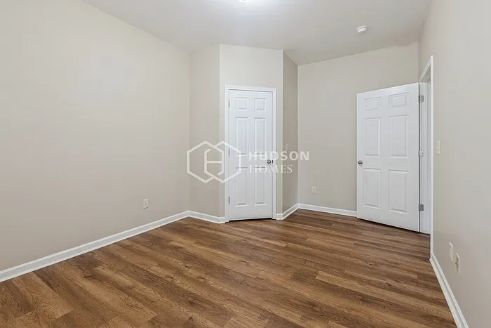 1135 Avalon Dr — Photo 15