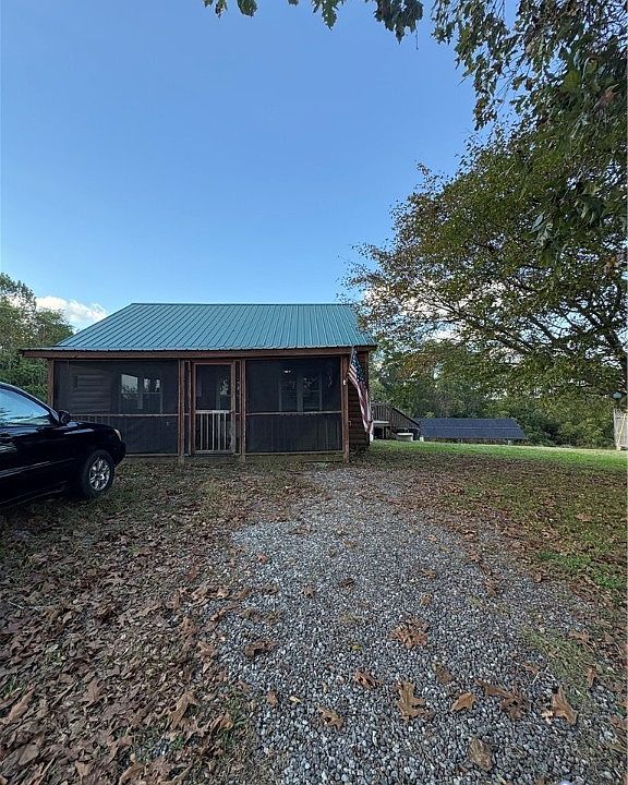 1st image of 373 Chinquapin Rd