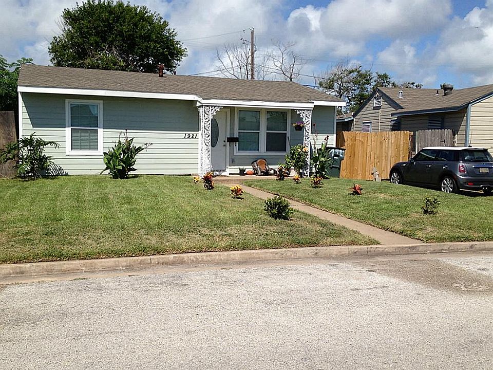1st image of 1921 Neumann Dr