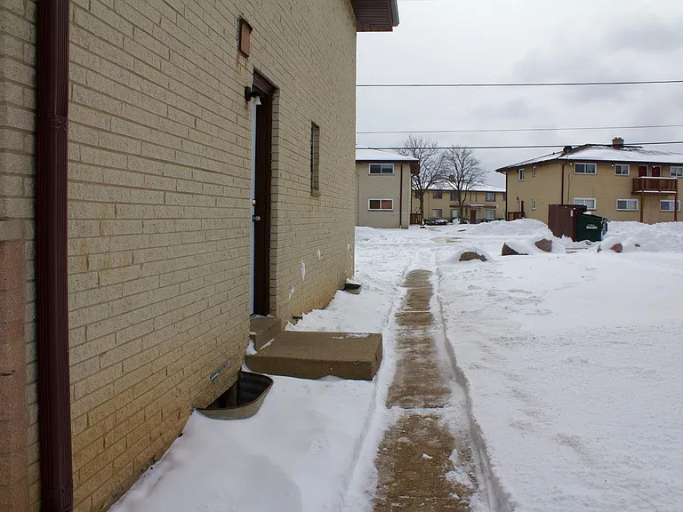 Sheridan — Photo 16