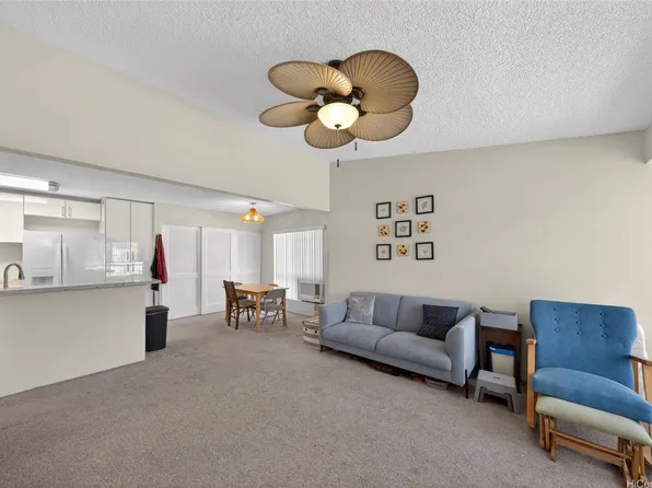 594 Mananai Pl #21W, Honolulu, HI 96818