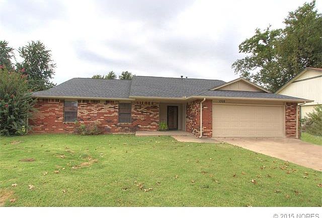 1st image of 1308 S 32nd St