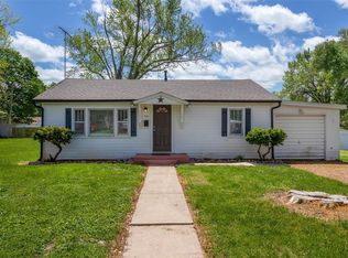 314 Oak St, Farmington, MO 63640