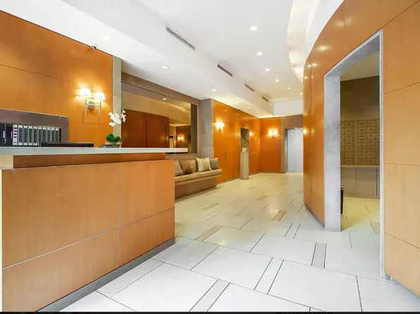 301 East 63rd Street image 12 of 14