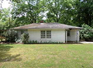 217 Bonds Lake Rd, Danielsville, GA 30633