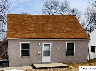 3735 N 40th St, Omaha, NE 68111