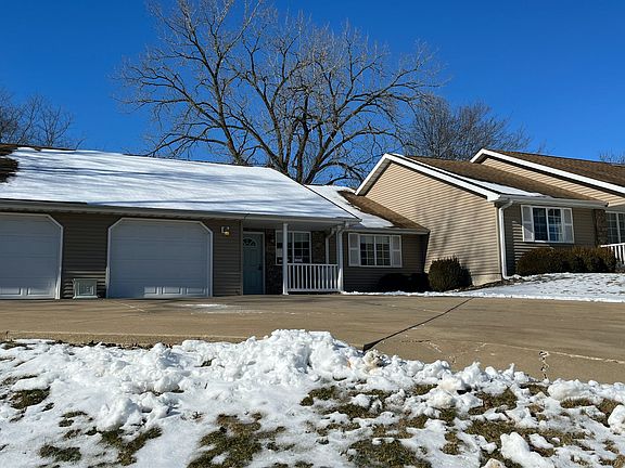 3rd image of 3005 N Molleck Dr #5
