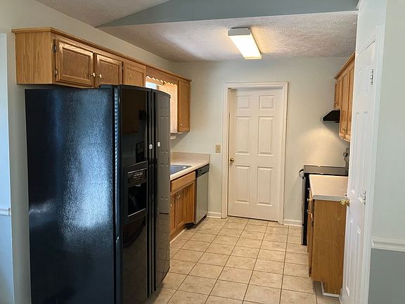 5th image of 308 Vernon Traylor Dr