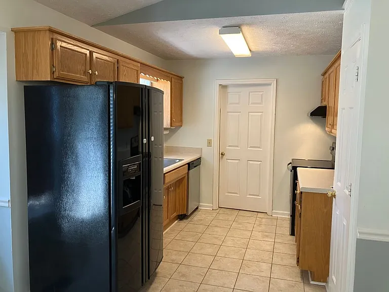 308 Vernon Traylor Dr — Photo 5
