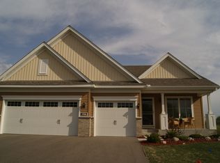 3906 Trail Point Ct NW, Prior Lake, MN 55372