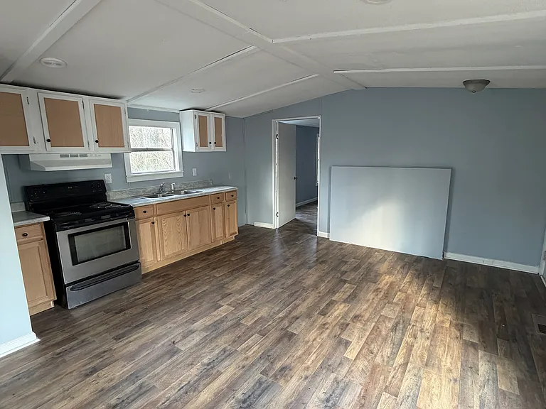 4205 Highway 50 E — Photo 9