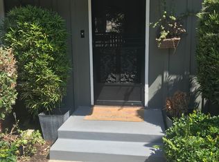 374 Carroll Park E APT 6, Long Beach, CA 90814