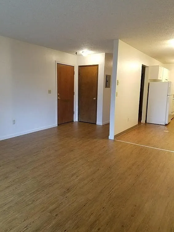 Rochelle Apartments — Photo 3