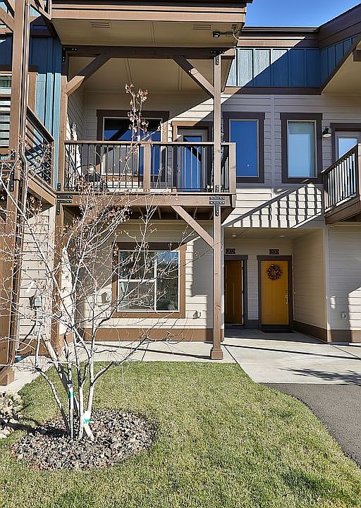 1st image of 202 Broken Creek St #202