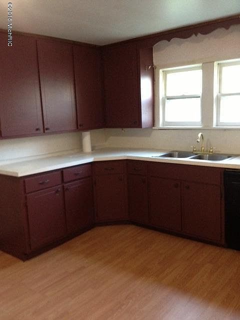 2nd image of 299 W Parsons Ave