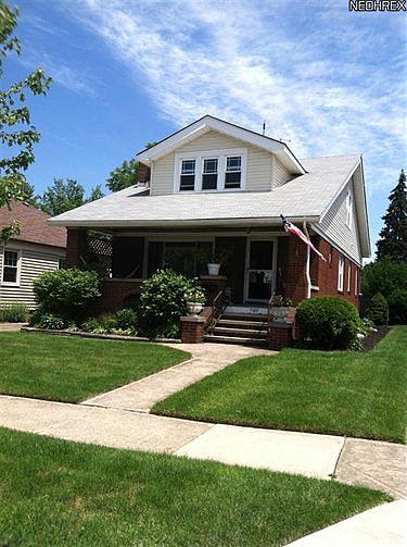 1st image of 2189 Chesterland Ave