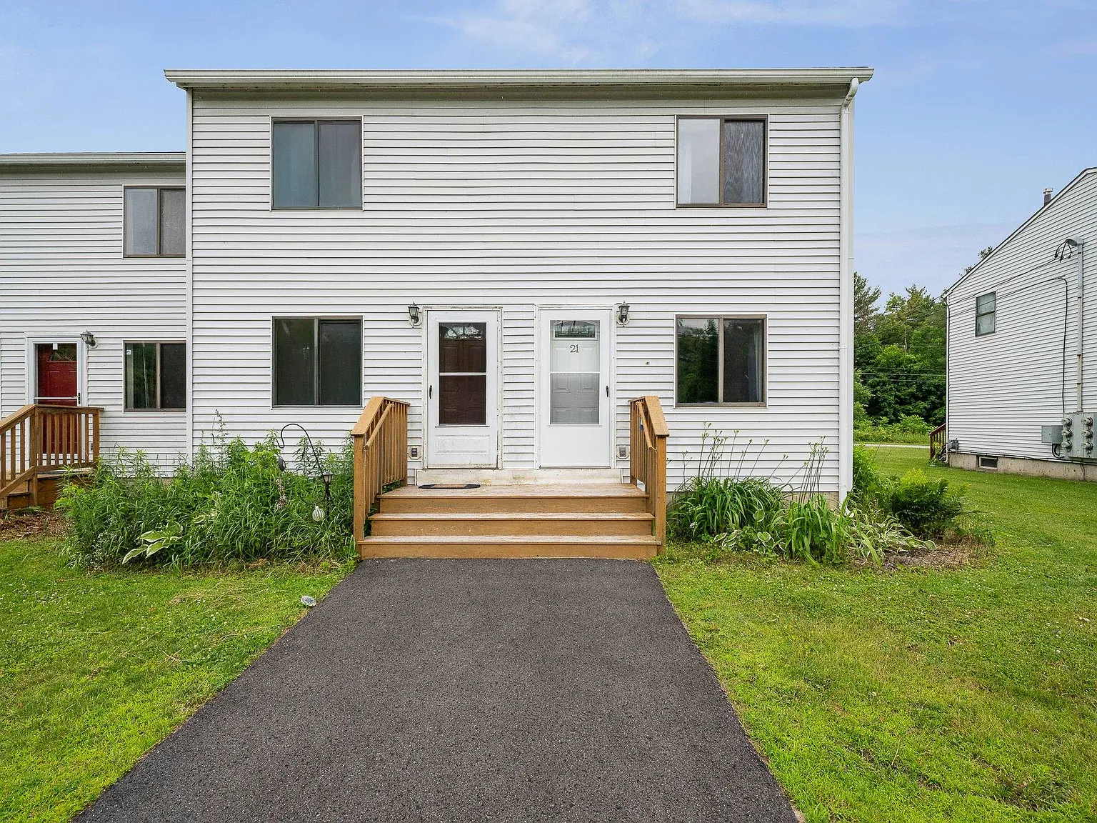 2 bed, 1.0 bath, 1344 sqft, $2,350 — Photo 1