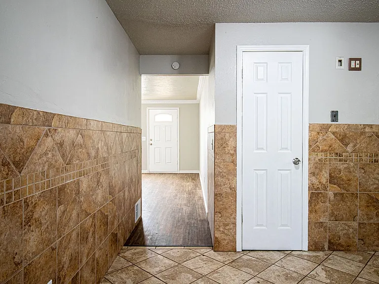 4101 SE 45th St — Photo 29